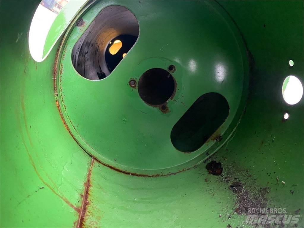 John Deere 1065 Combine harvester accessories