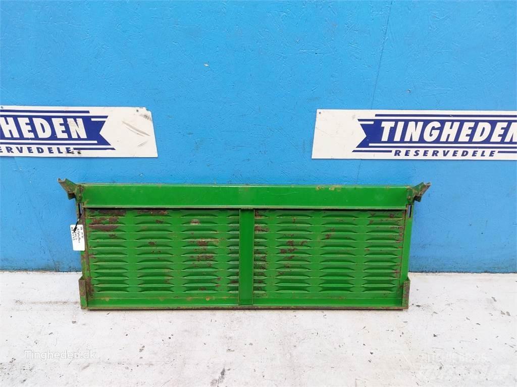 John Deere 1075 Sand and salt spreaders