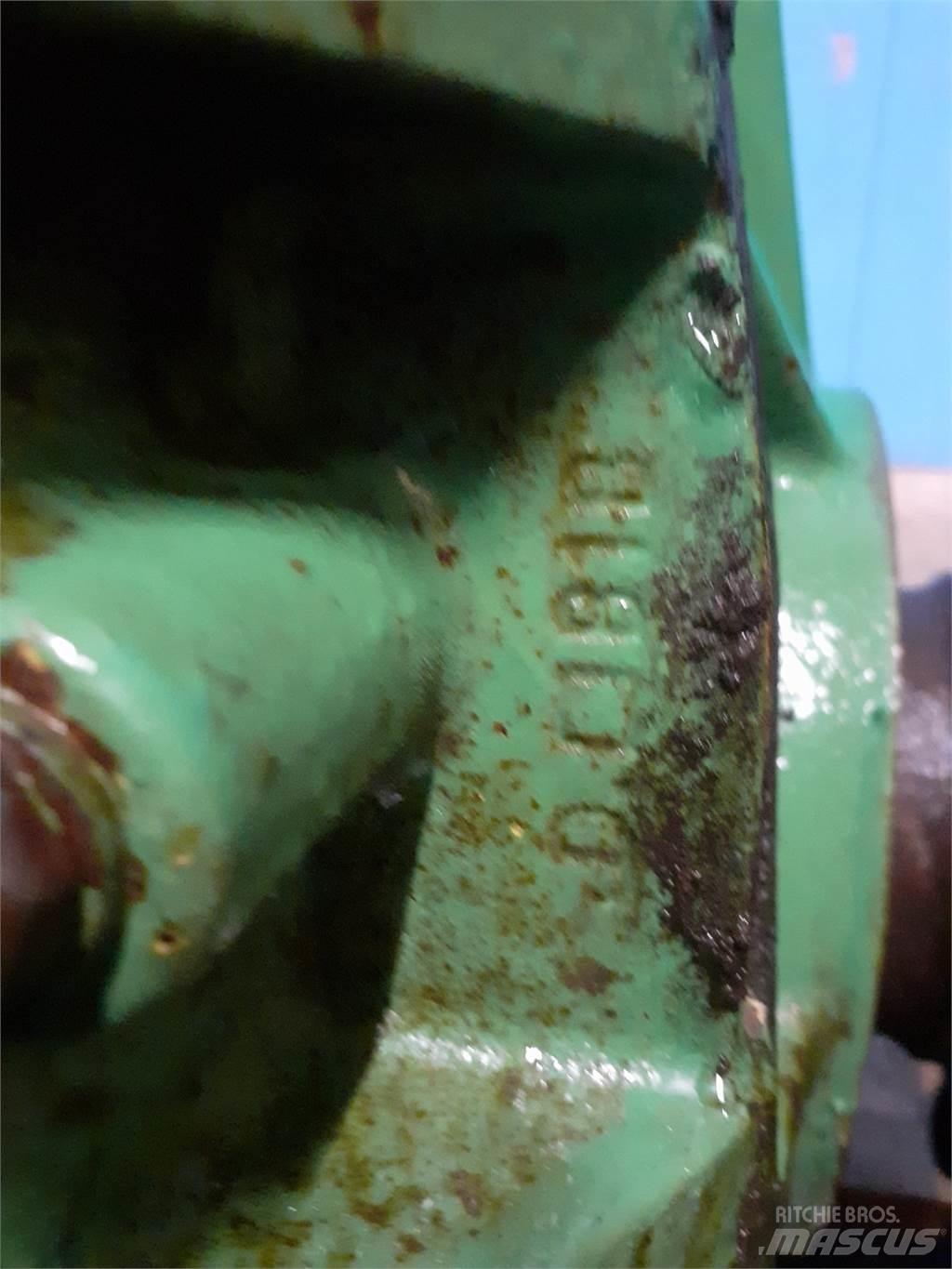 John Deere 1085 Combine harvester accessories