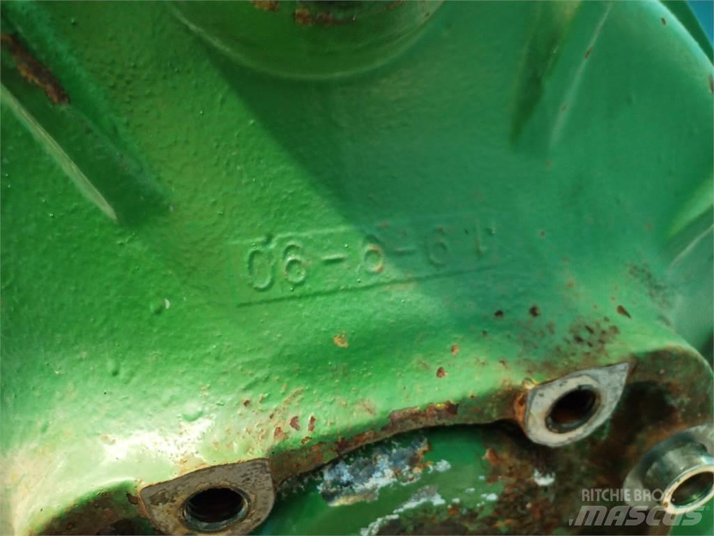 John Deere 1177 Combine harvester accessories