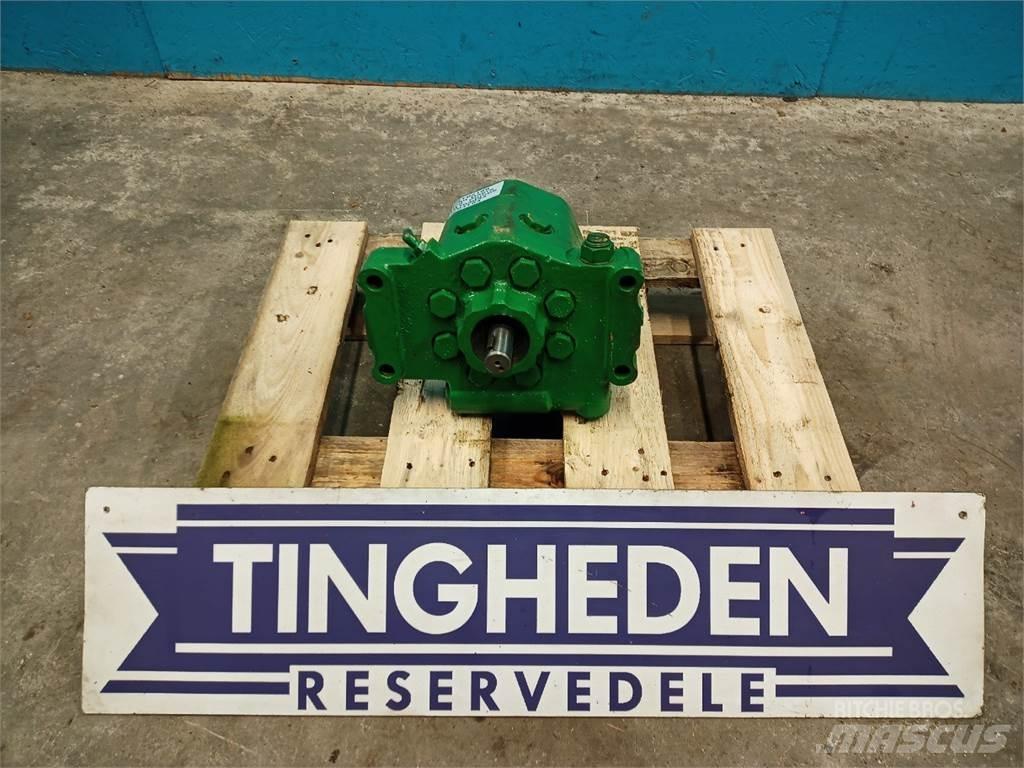 John Deere 1630 Hydraulics