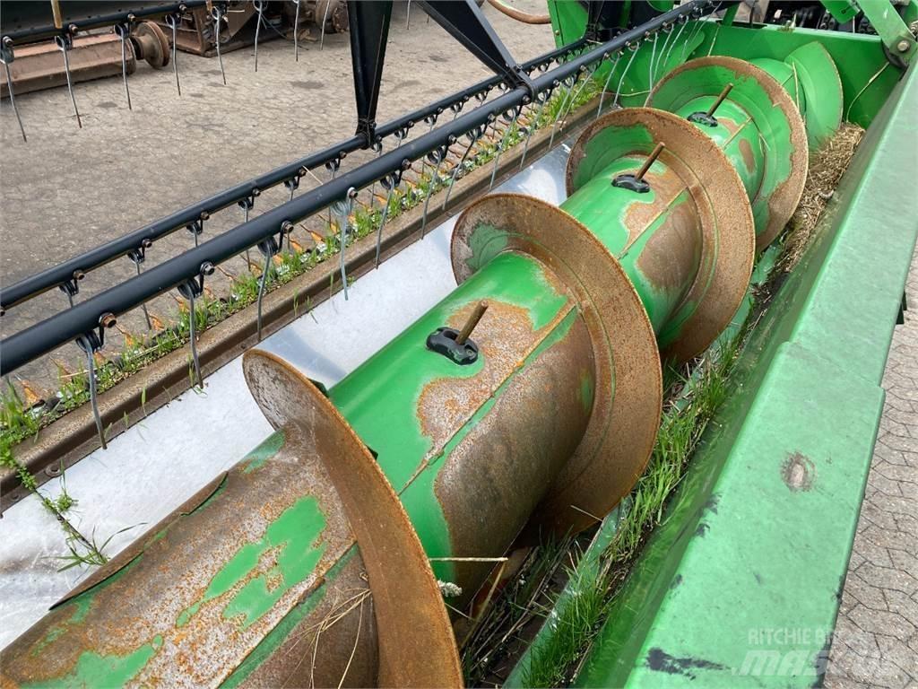 John Deere 25 Combine harvester accessories