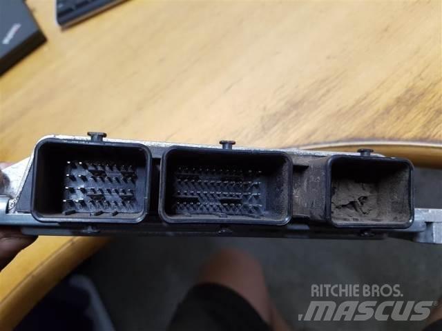 John Deere 6330 Electronics