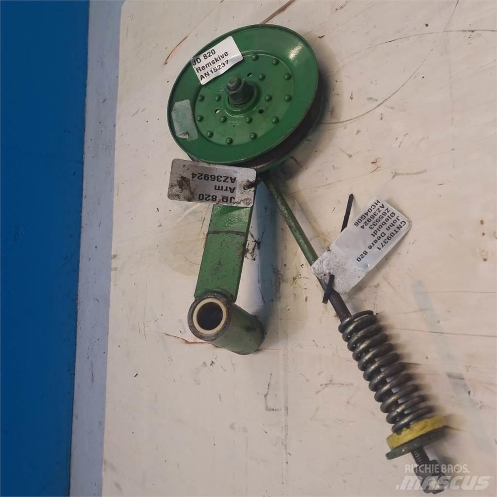 John Deere 820 Combine harvester accessories
