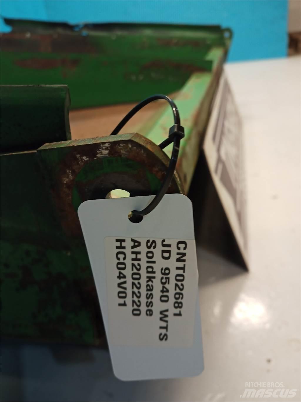 John Deere 9540 Sand and salt spreaders