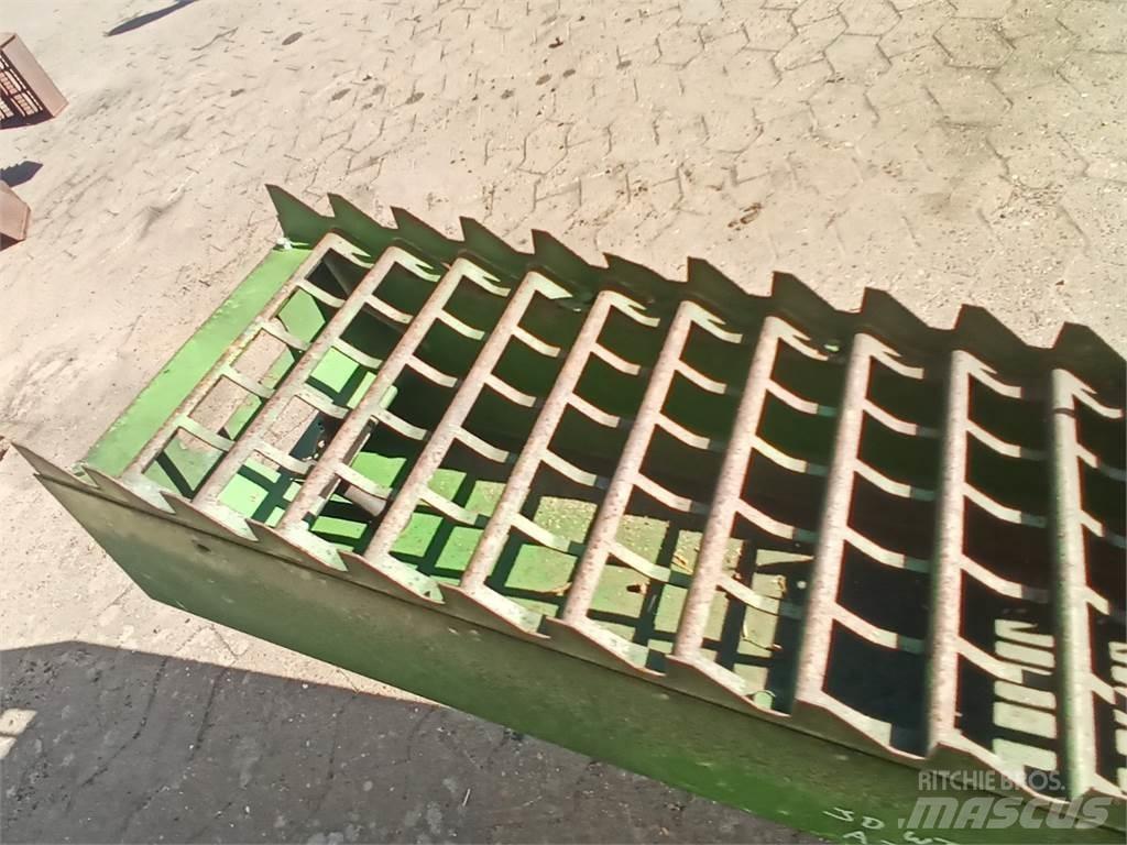 John Deere 9540 Combine harvester accessories