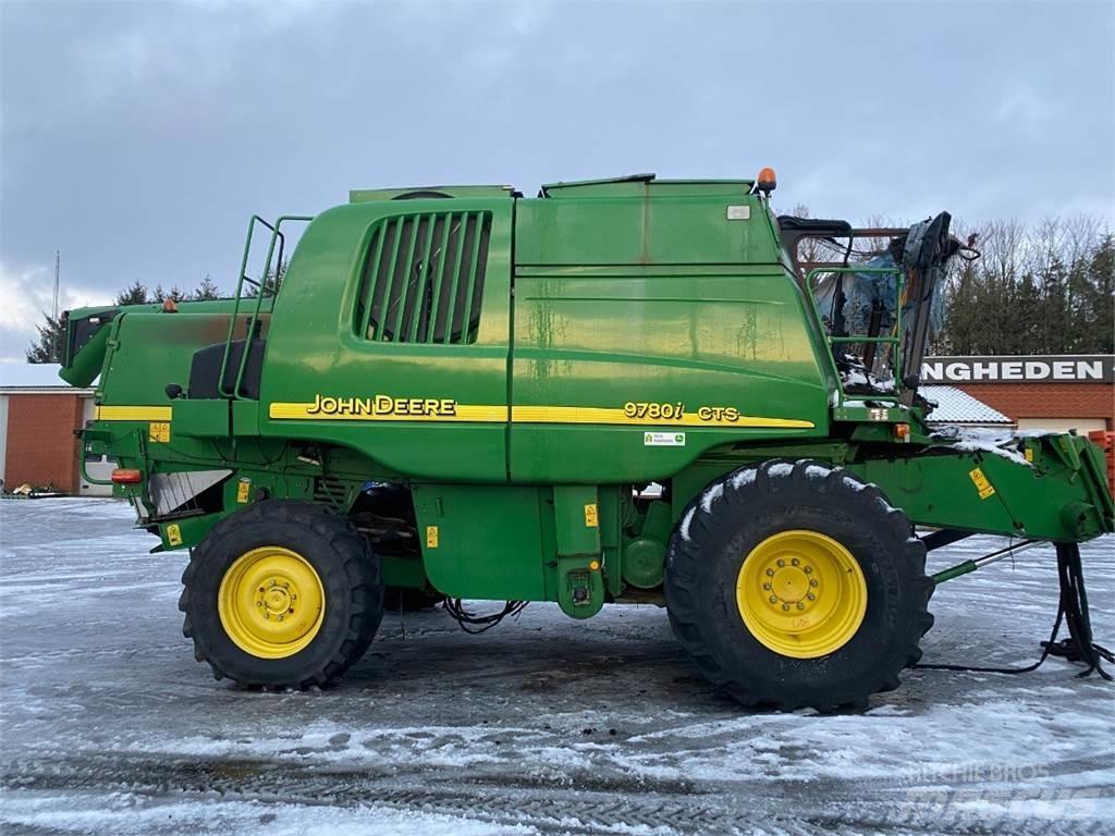 John Deere 9780 Combine harvesters