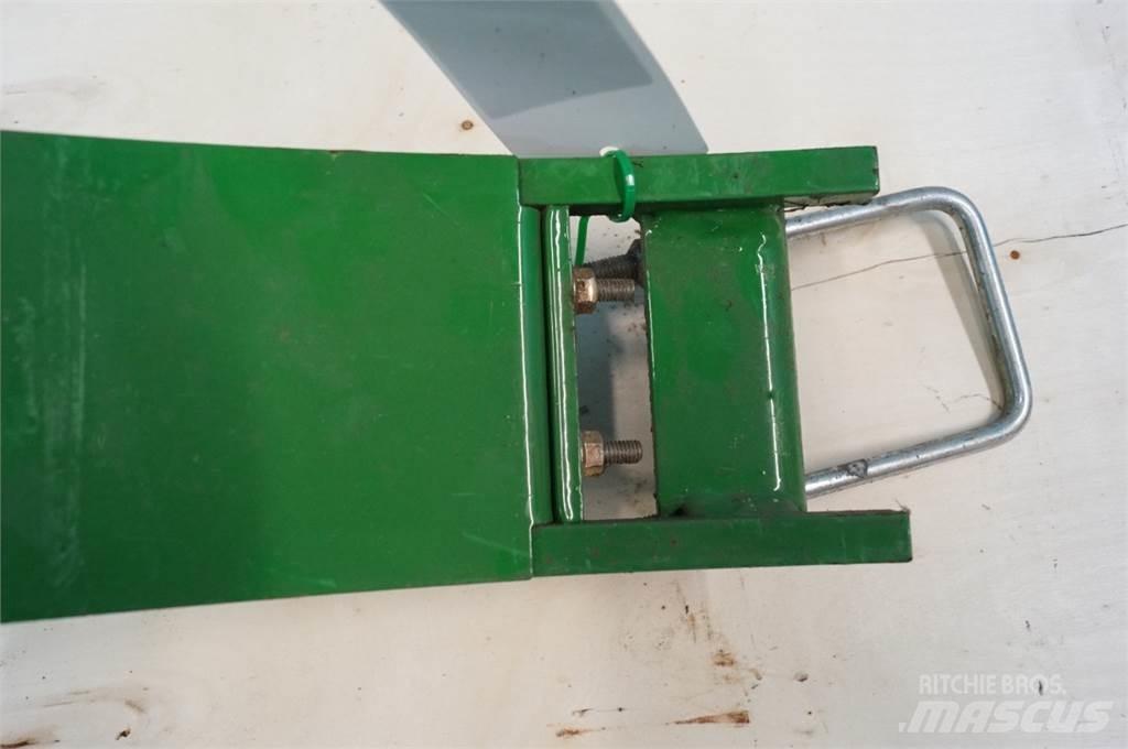 John Deere S690 Combine harvester accessories