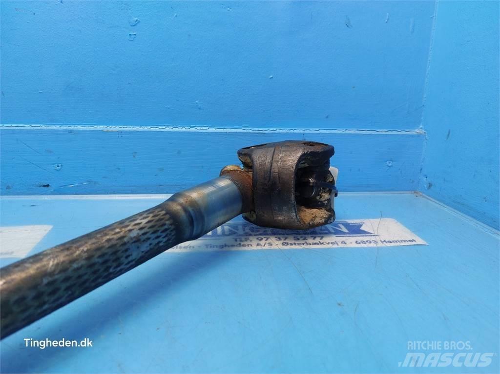 Kramer 521 Axles