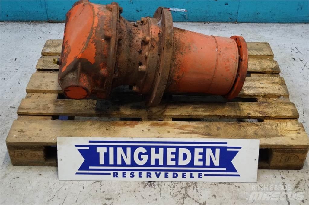 Kuhn Fodervogn Mixer feeders