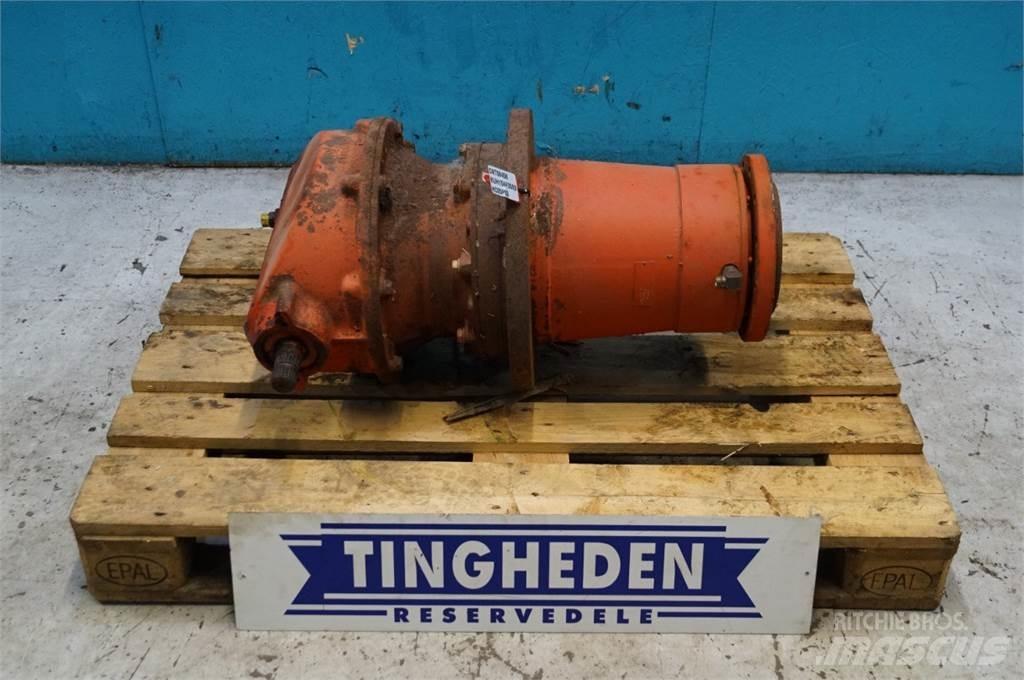 Kuhn Fodervogn Mixer feeders