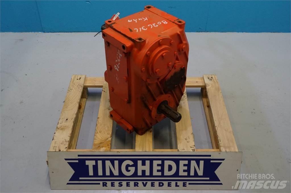 Kuhn Fodervogn Mixer feeders