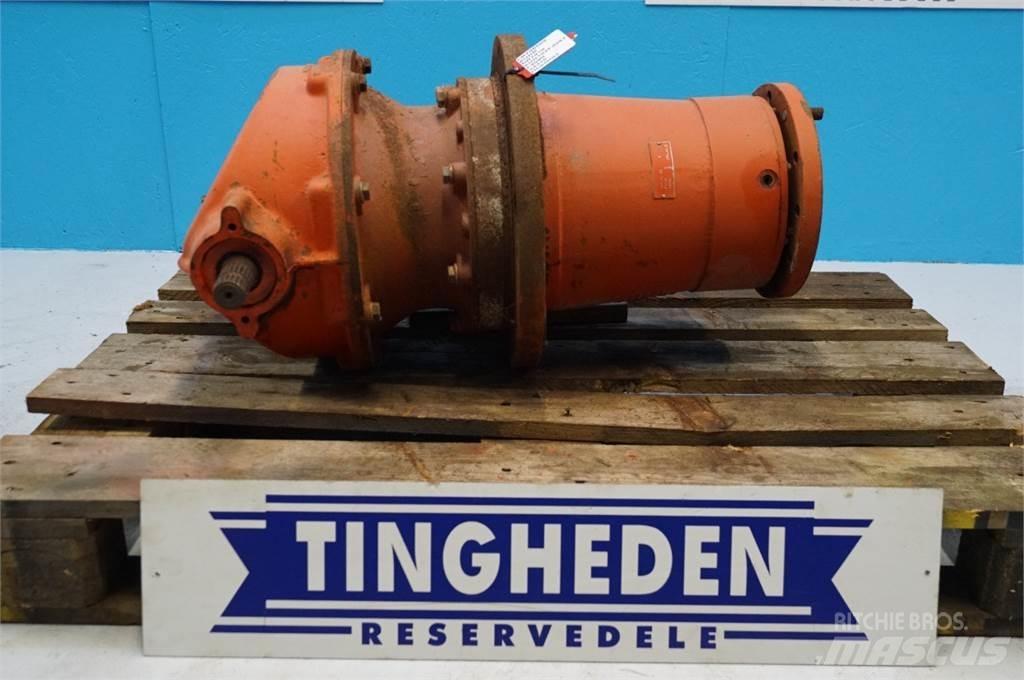 Kuhn Fodervogn Mixer feeders