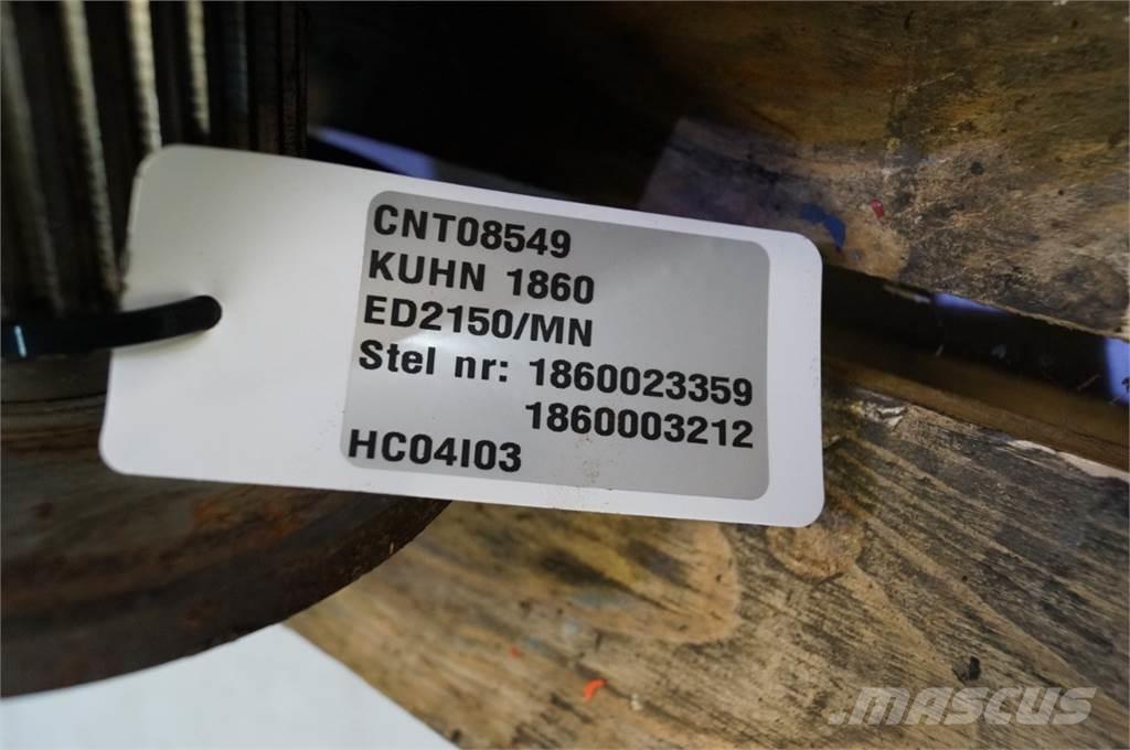 Kuhn Fodervogn Mixer feeders
