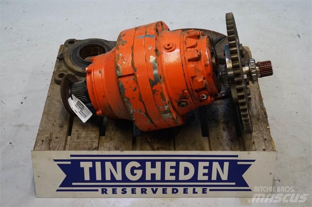 Kuhn Fodervogn Mixer feeders