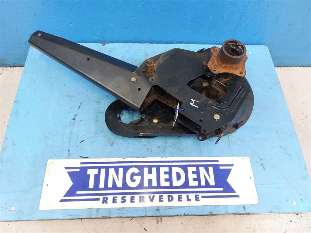 MacDon D60 Combine harvester accessories
