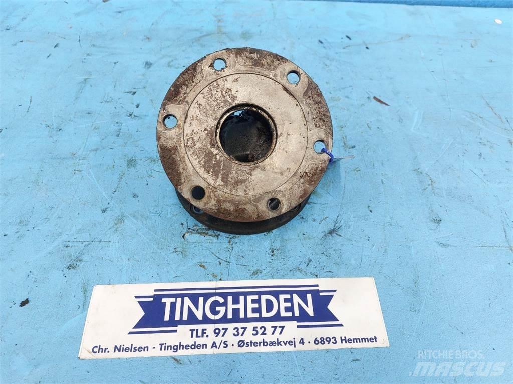 MacDon D60 Combine harvester accessories