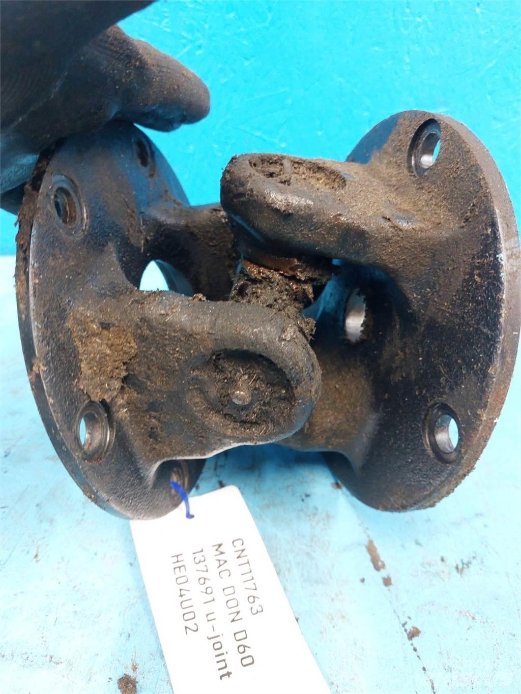 MacDon D60 Combine harvester accessories
