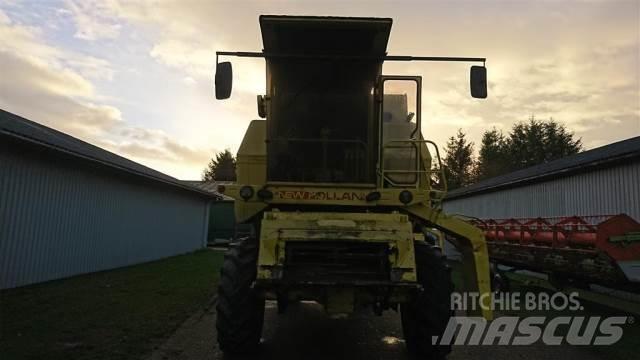 New Holland 1550 Combine harvesters