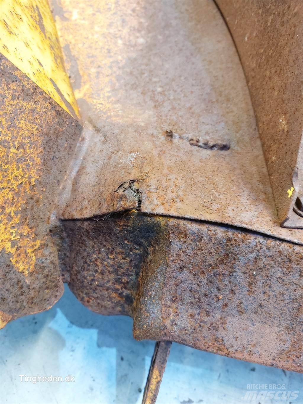 New Holland 8080 Combine harvester accessories