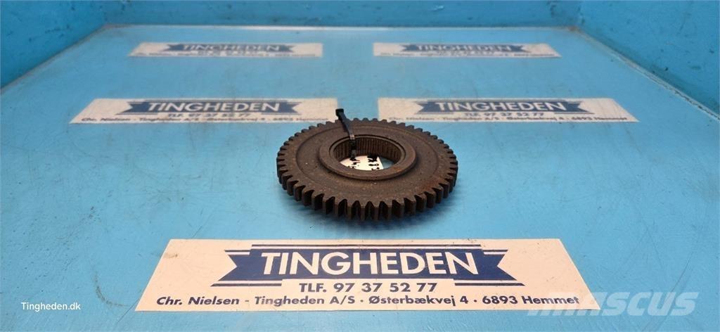 New Holland 8340 Transmission