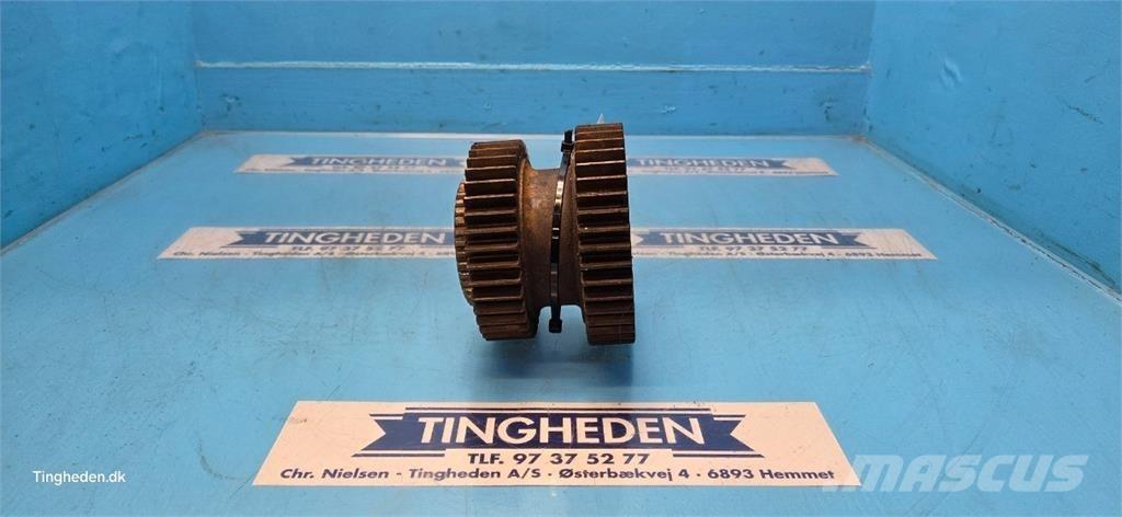 New Holland 8340 Transmission