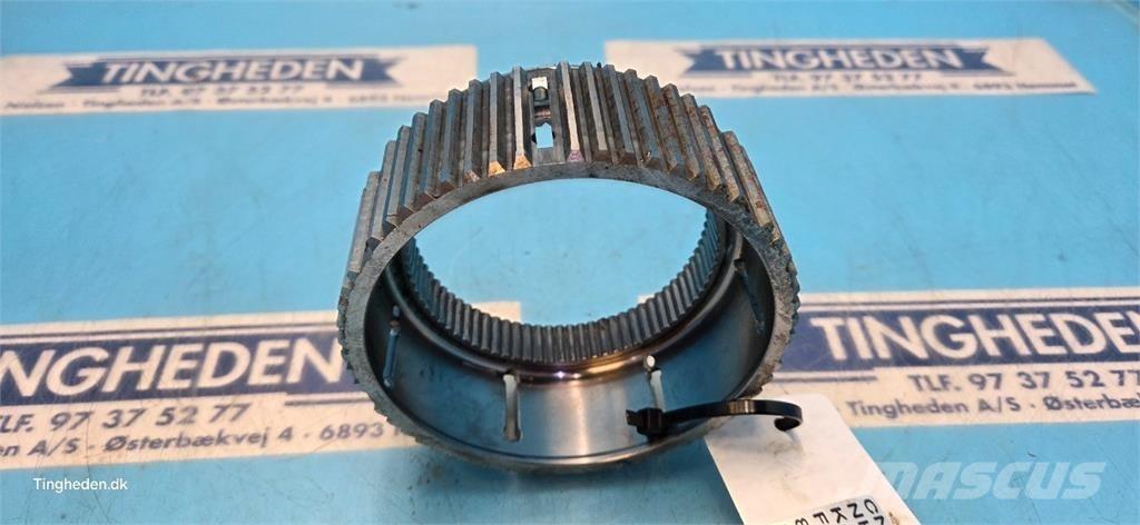 New Holland 8340 Transmission