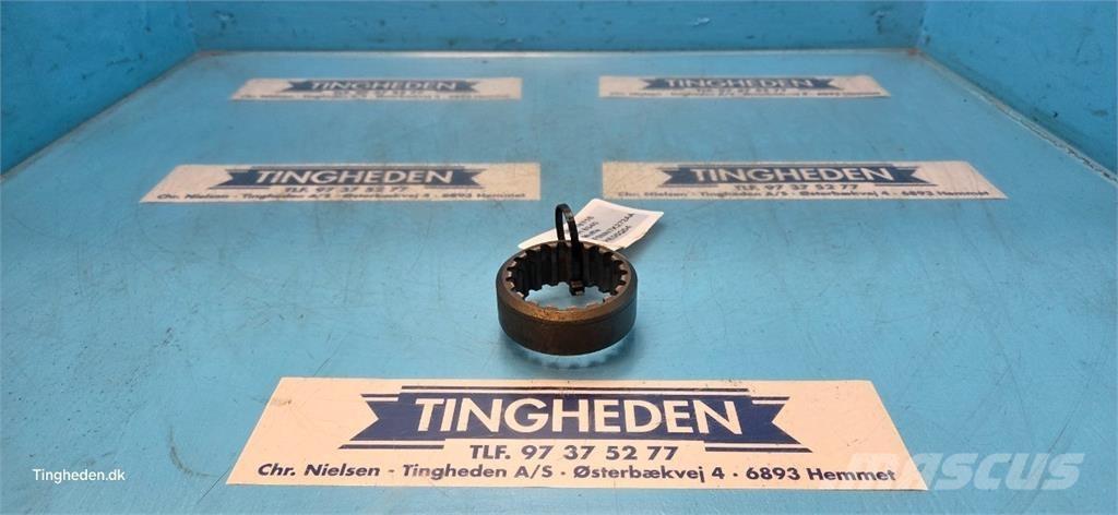New Holland 8340 Transmission