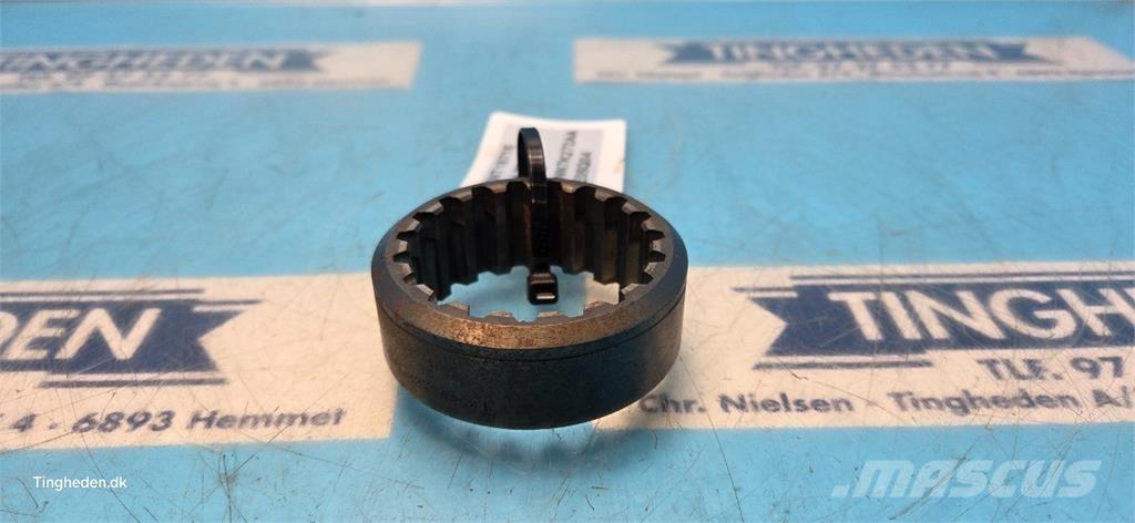 New Holland 8340 Transmission