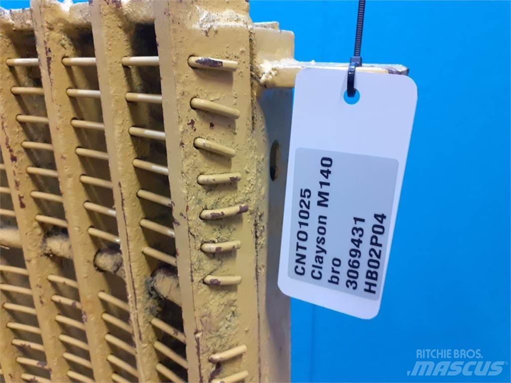 New Holland M140 Combine harvester accessories
