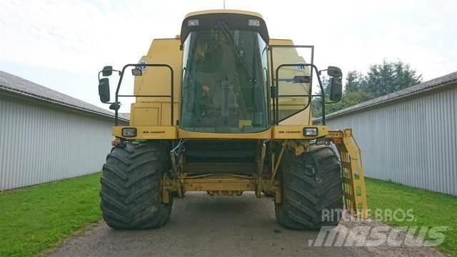 New Holland TF78 Combine harvesters