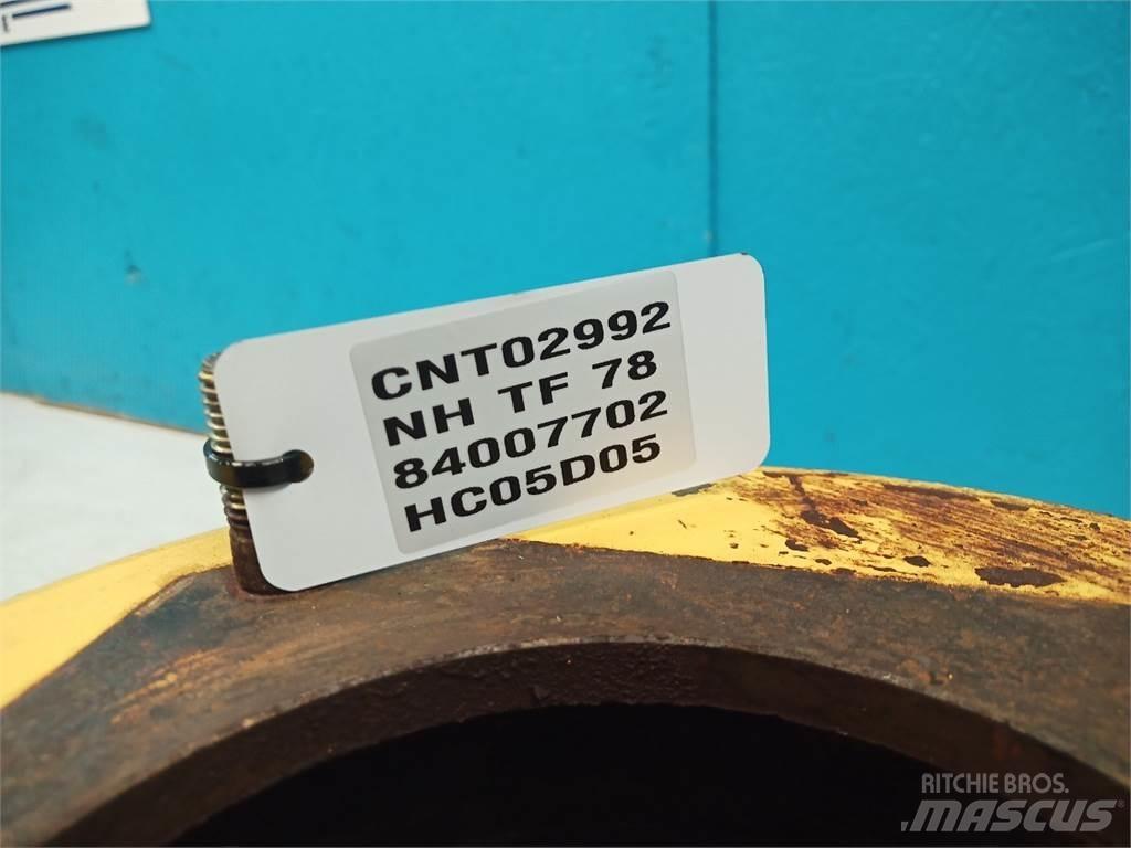New Holland TF78 Agriculture - Others