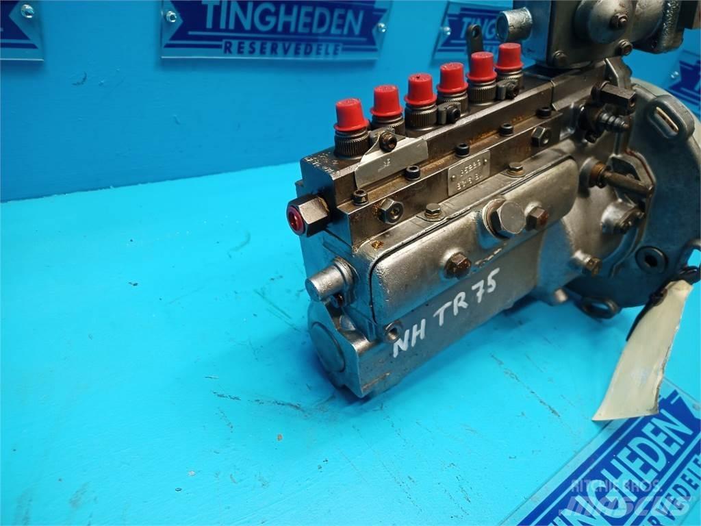 New Holland TR75 Engines