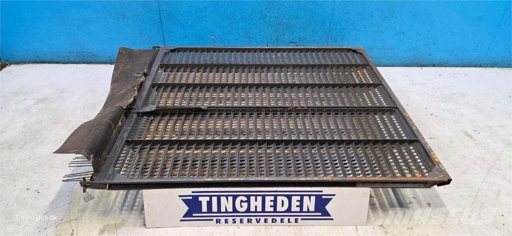 New Holland TX34 Sand and salt spreaders