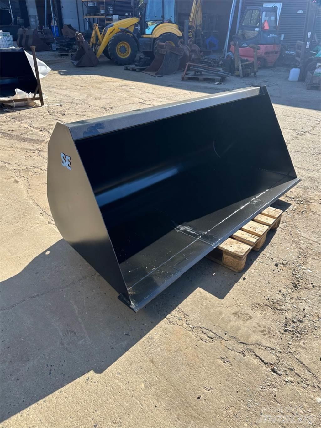  SE AB Manitou Buckets