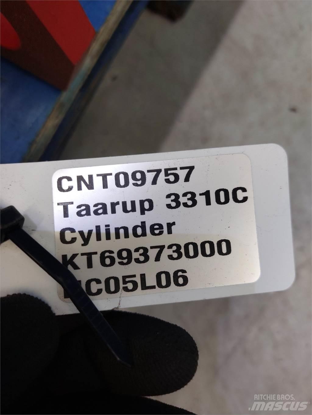 Taarup 3310C Mowers