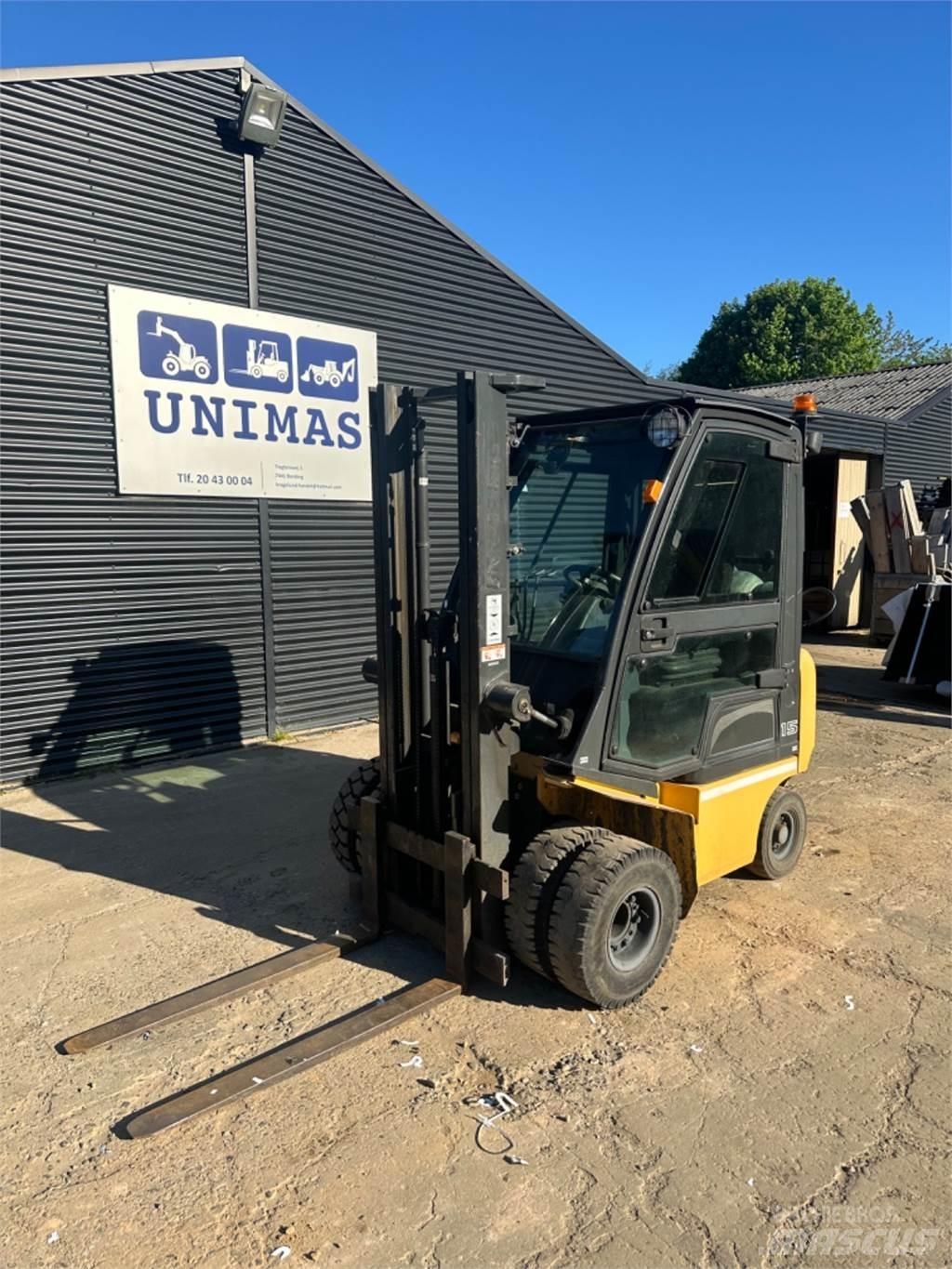 UniCarriers FG15 LPG trucks
