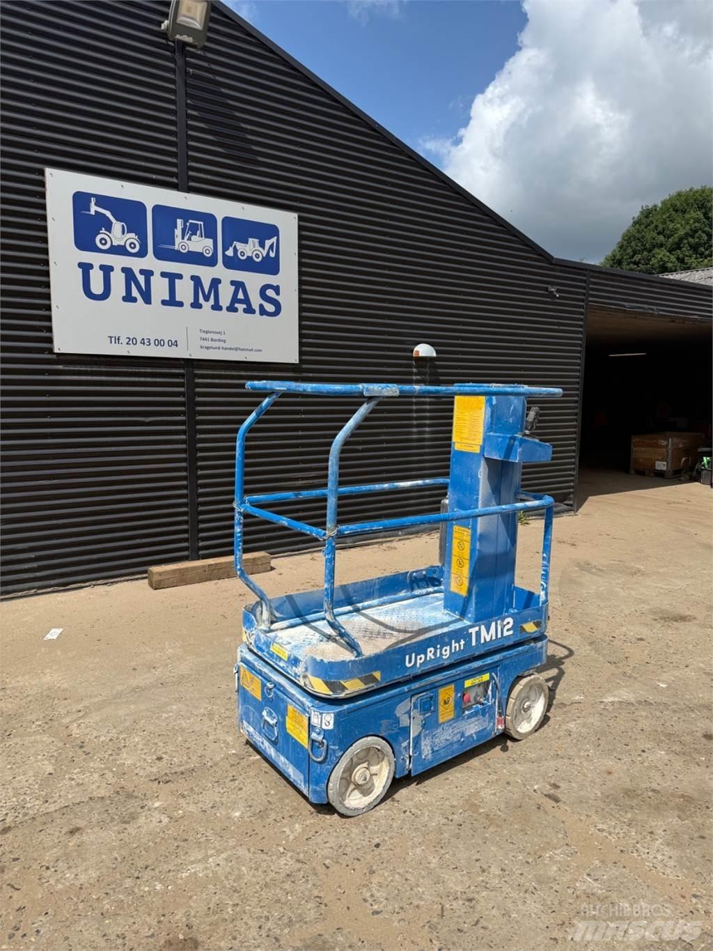 UpRight TM12 Vertical mast lifts