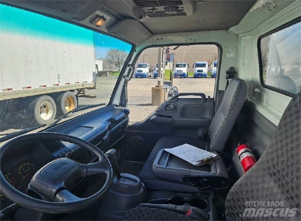 Chevrolet W4500 Box body trucks