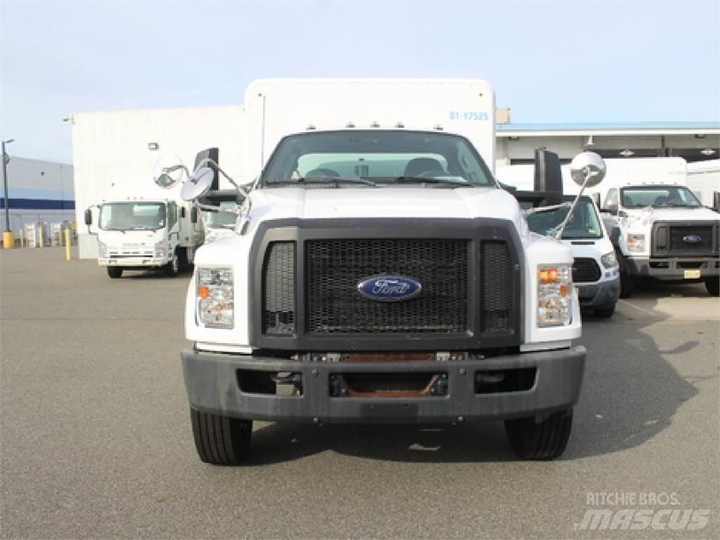 Ford F750 Beverage delivery trucks