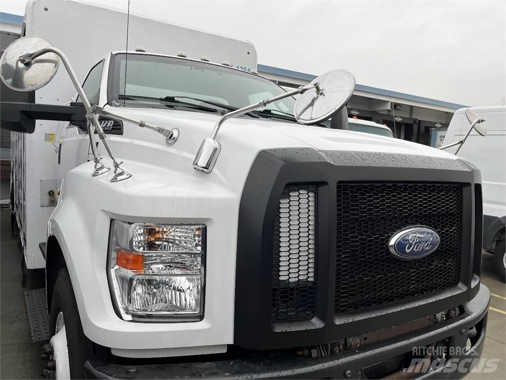 Ford F750 Beverage delivery trucks