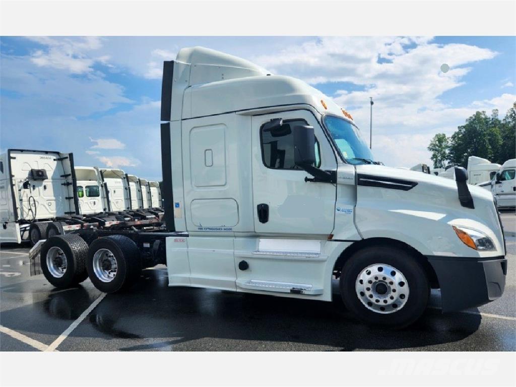 Freightliner 126 Tractor Units