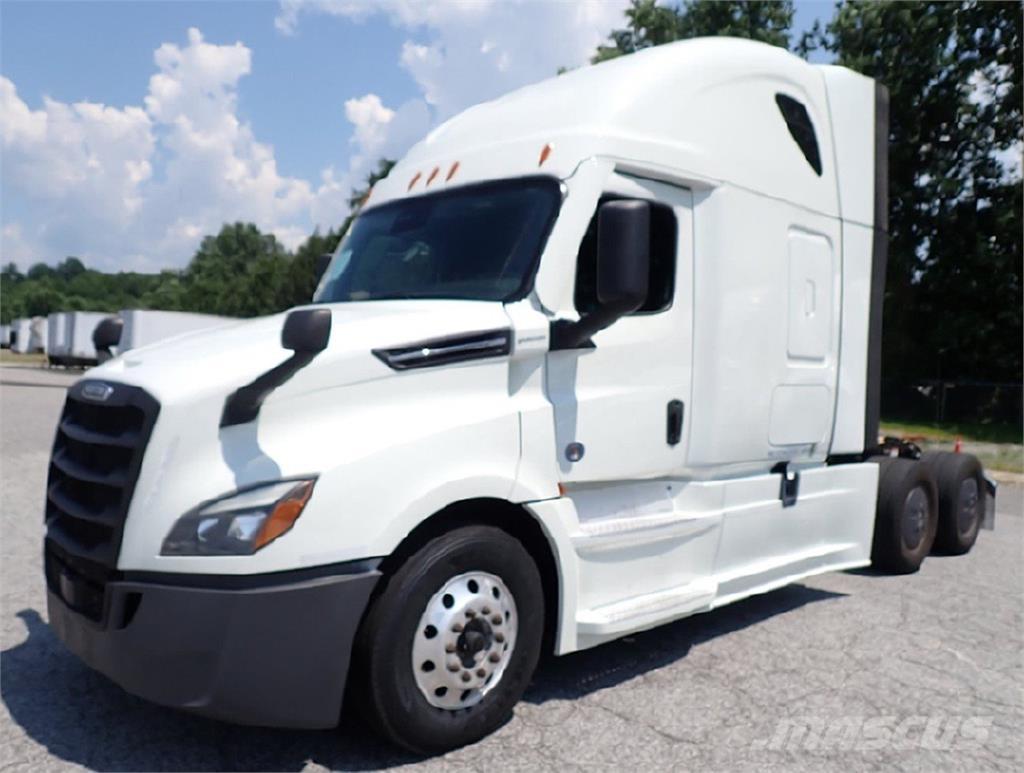 Freightliner 126 Tractor Units