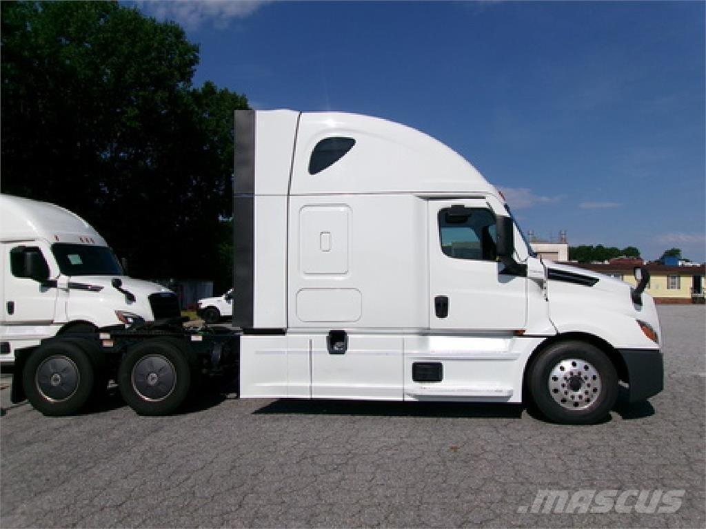 Freightliner 126 Tractor Units