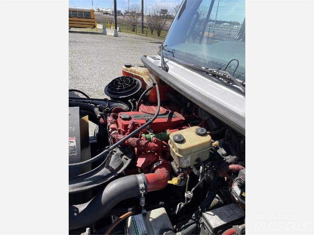 Freightliner M2 Temperature controlled trucks