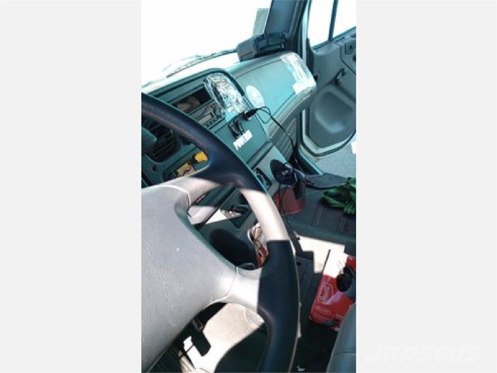 Freightliner M2 Box body trucks