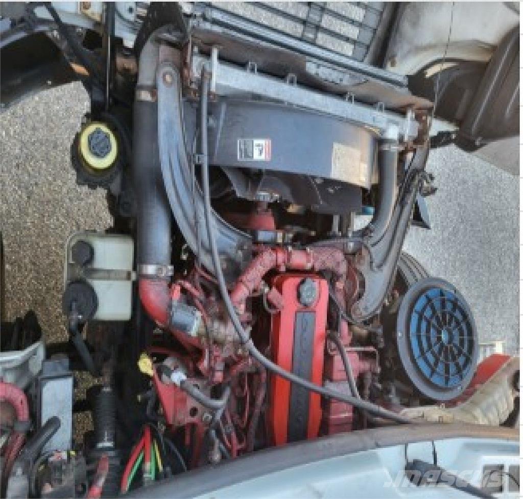 Freightliner M2 Box body trucks