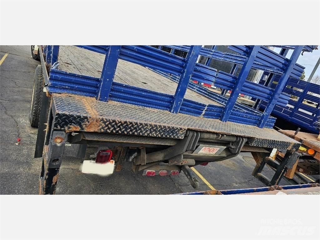 Freightliner M2 106 Flatbed / Dropside trucks