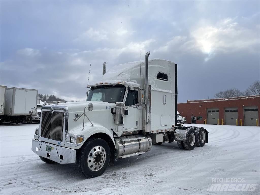 International 9900i Tractor Units