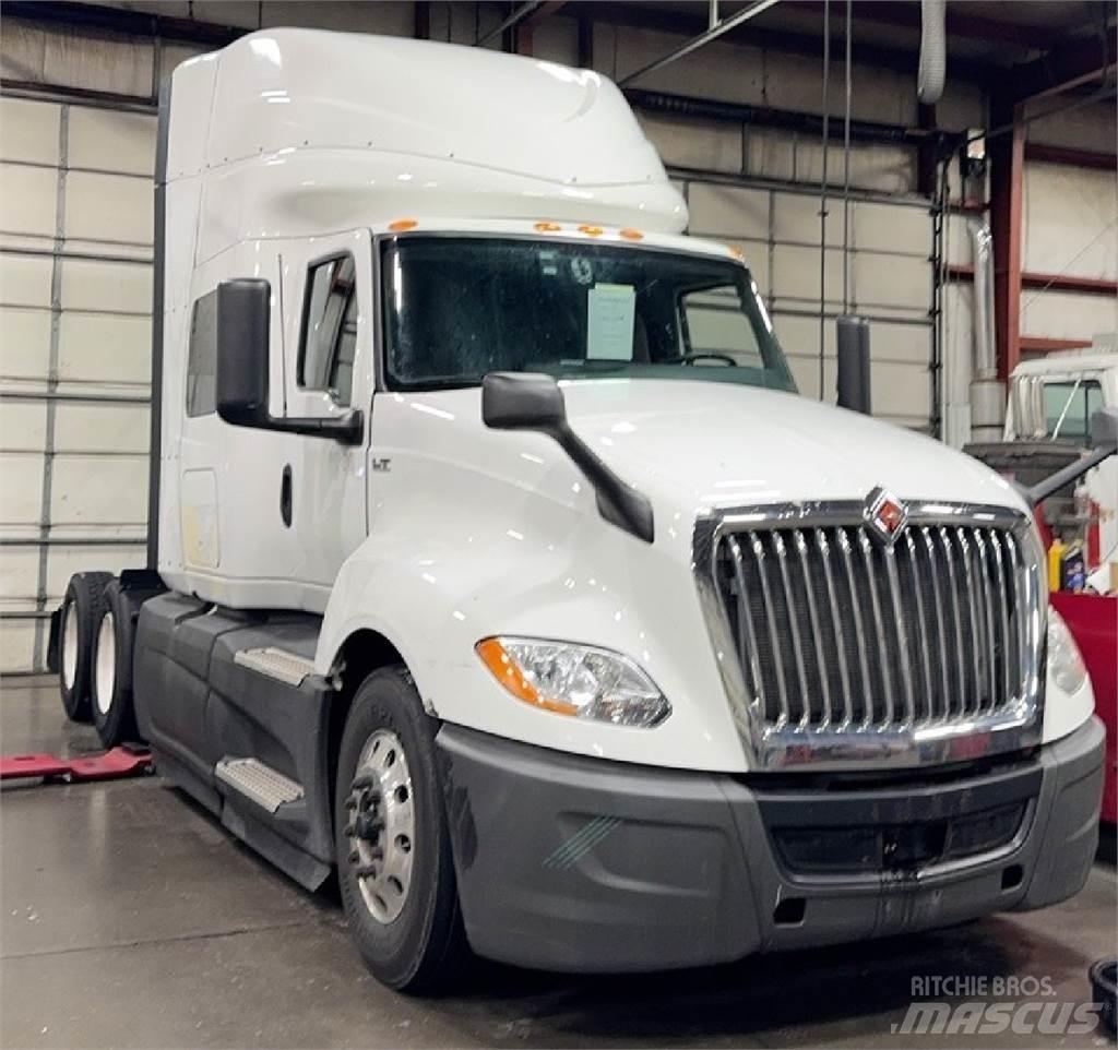 International LT Tractor Units